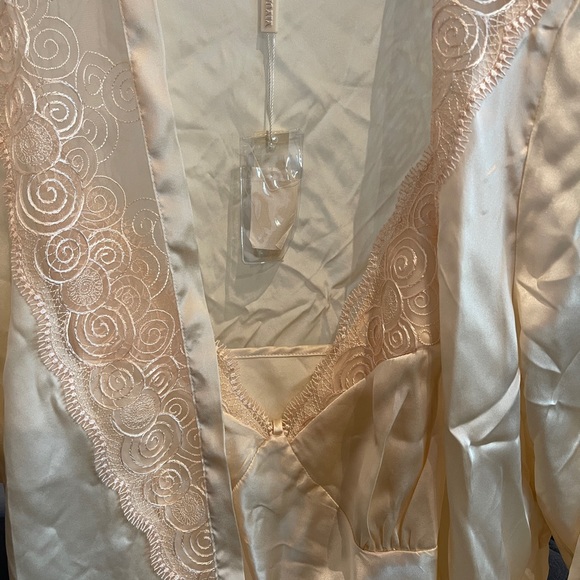 100% silk  nigh gown rob sets 2 pieces size L - Picture 5 of 11